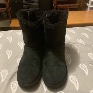 Black Ugg Bailey bow size 8
